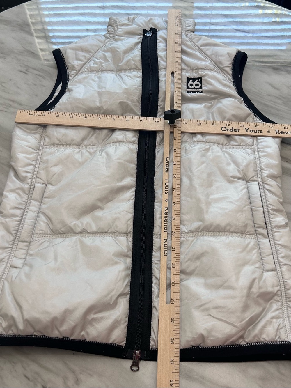 🩶MAKE OFFER🩶 66°North Women's Gray Outdoor Lightweight Puffer Quilted Vest Large - Picture 7 of 8